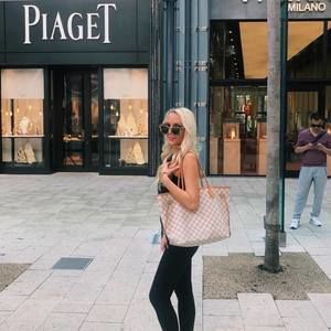 Meet your Posher, Brittany